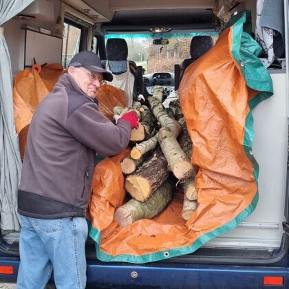 Waar Piet z'n bus al niet goed voor is. Top gedaan mannen!