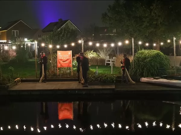 Lichtjeswandeling Obdam met 1400 deelnemers 28-12-2024
